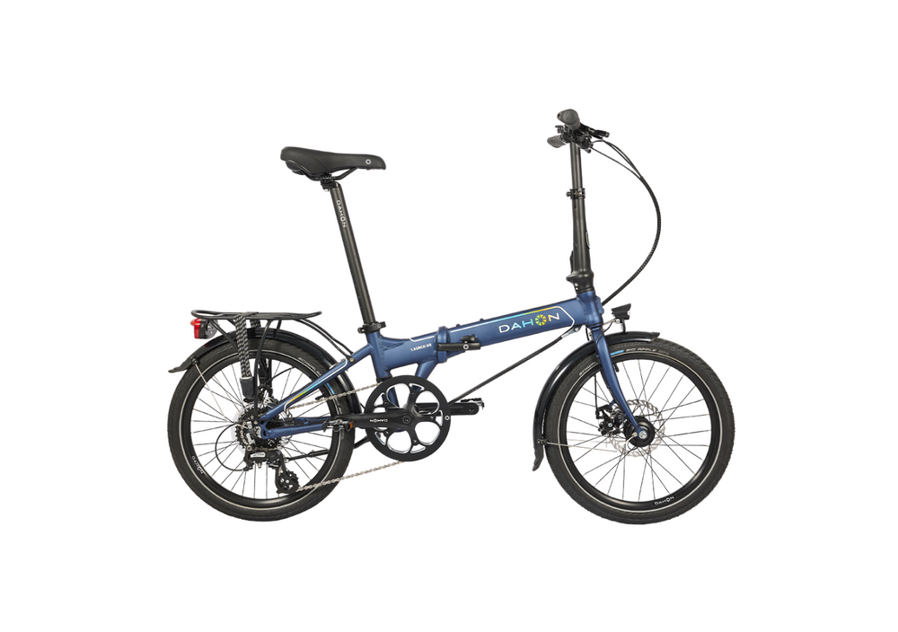 Launch D8 - Blue Dahon Launch D8 folding bicycle with disc brakes and rear rack, showcasing product appearance.