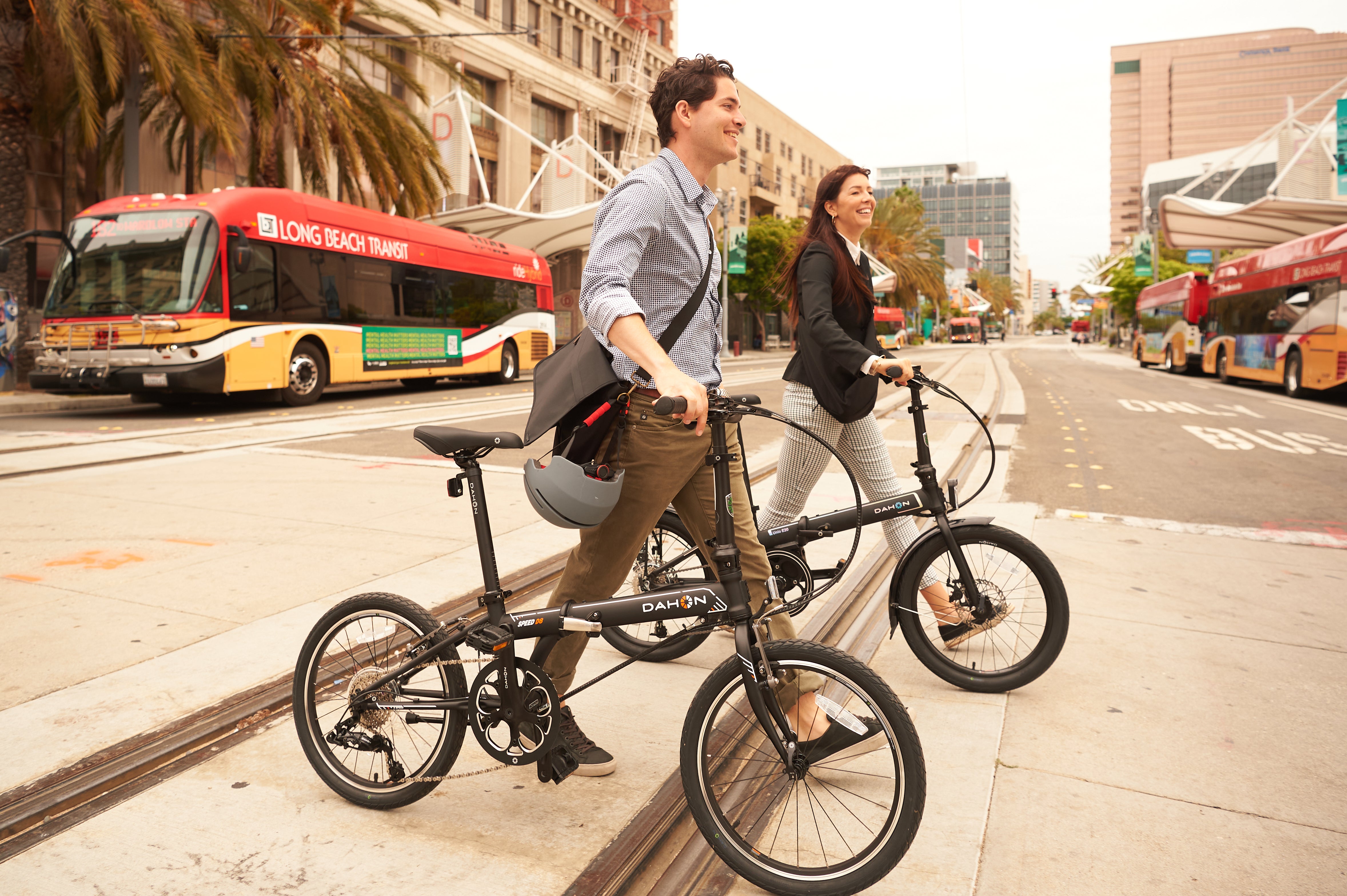DAHON Unio E20 Falt-E-Bike mit Mittelmotor & 9 Gängen