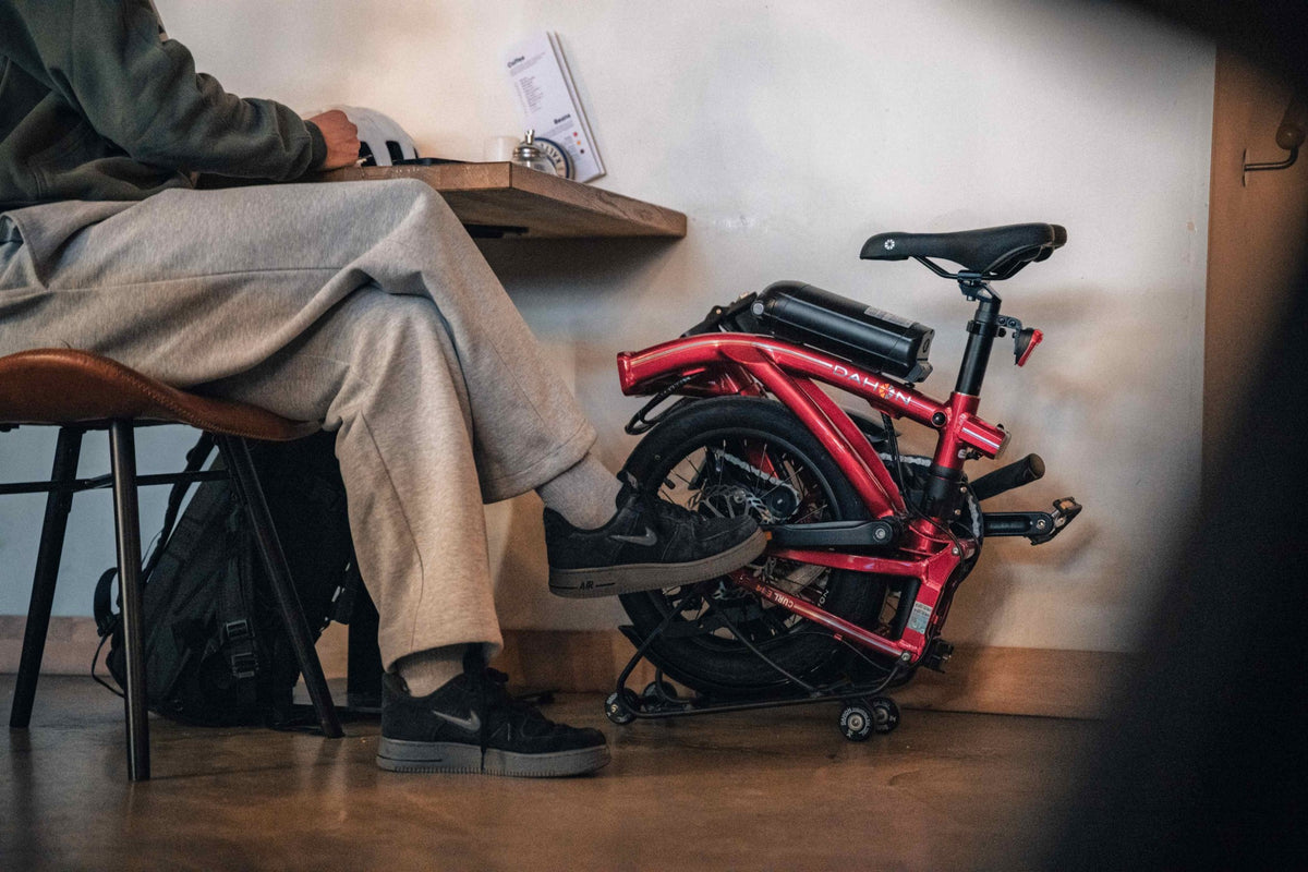Ultra-Compact & Electric | Dahon Curl Ei4 Folding E-Bike